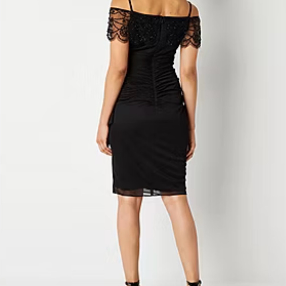 Black Off-Shoulder Sheath Midi Dress - Picture 2 of 6